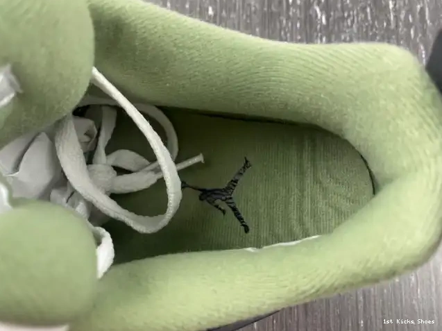 1st Kicks Air Jordan 4 Seafoam WMNS AQ9129-103 0523